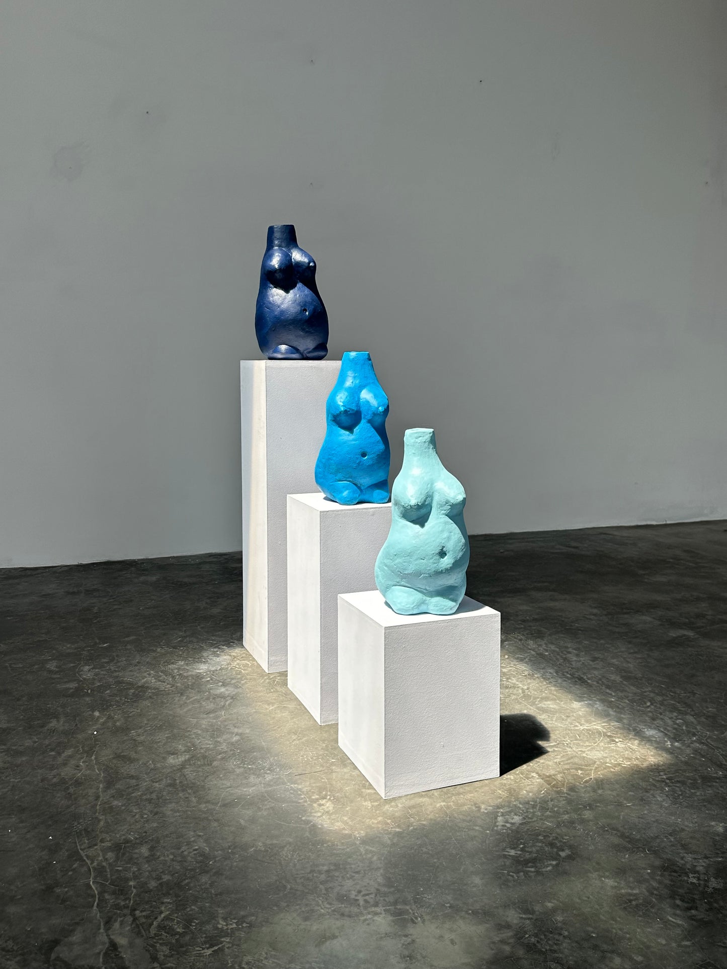 ISCIA ALEXANDRE,ETERNAL SHADE OF BLUE